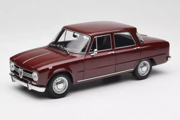 Minichamps Alfa Romeo Giulia 1300 1966 1:18 180120906